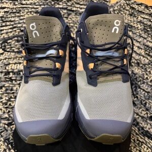 On Running Men’s Navy Gray Peach Cloud-Style Running Shoe